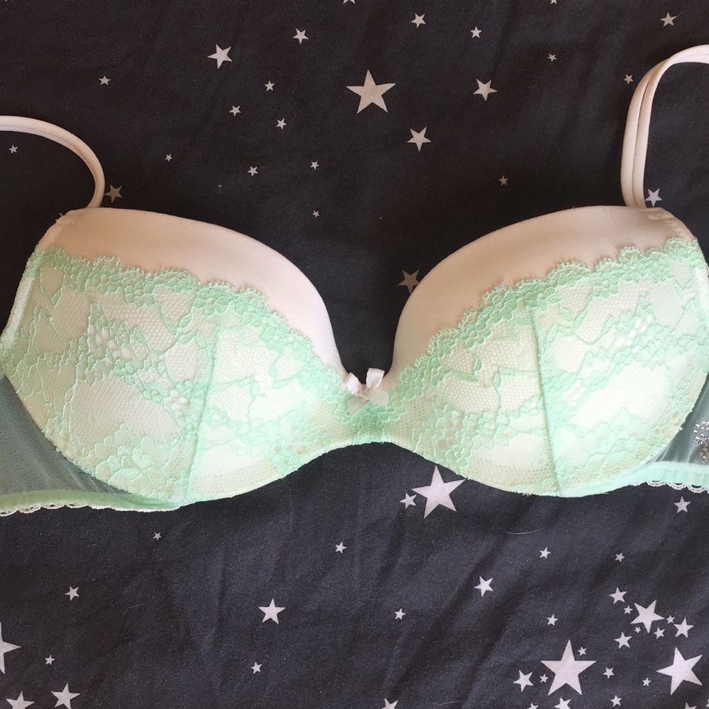 Victoria's Secret push up bra